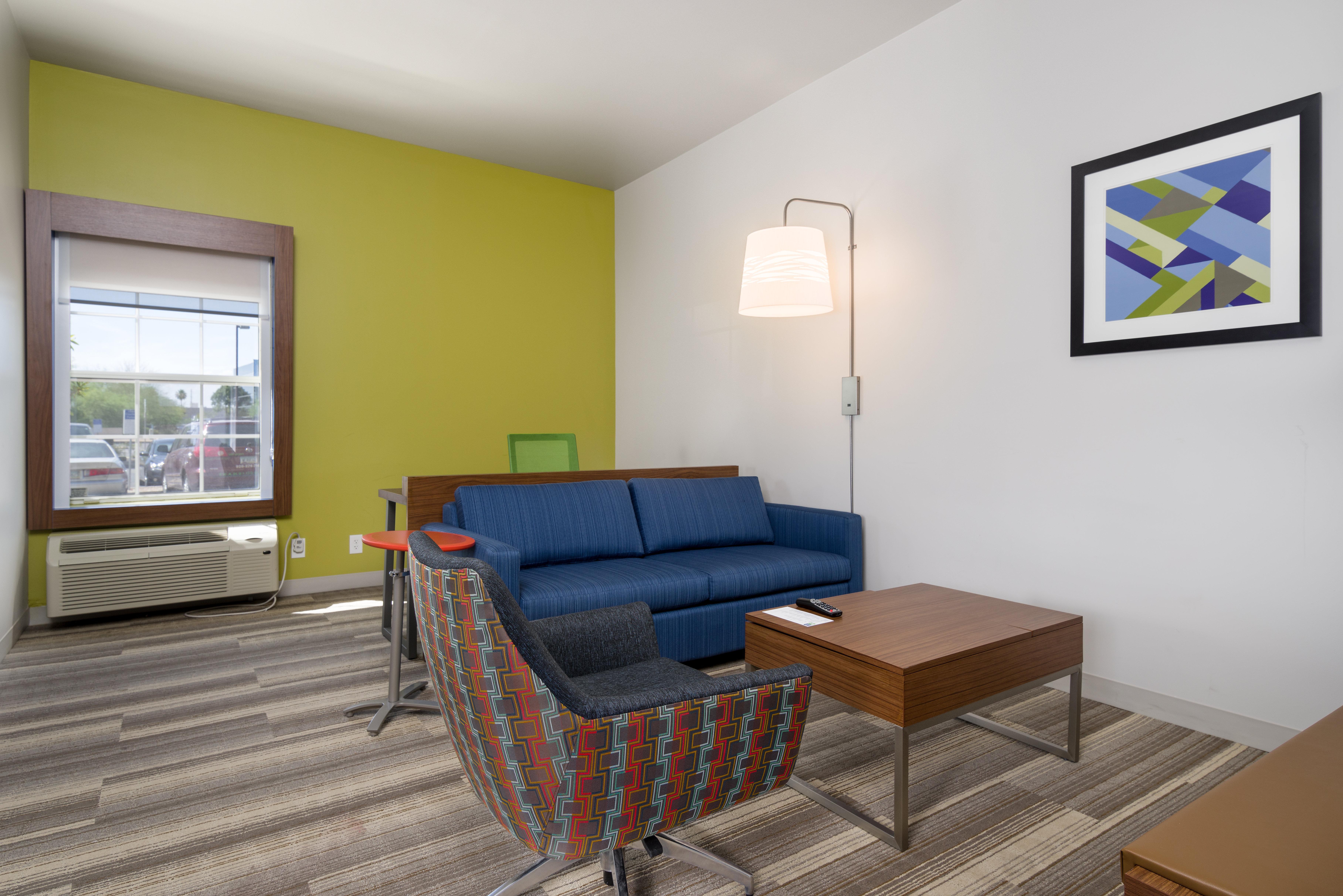 Holiday Inn Express Phoenix-Airport/University Drive By Ihg Екстериор снимка