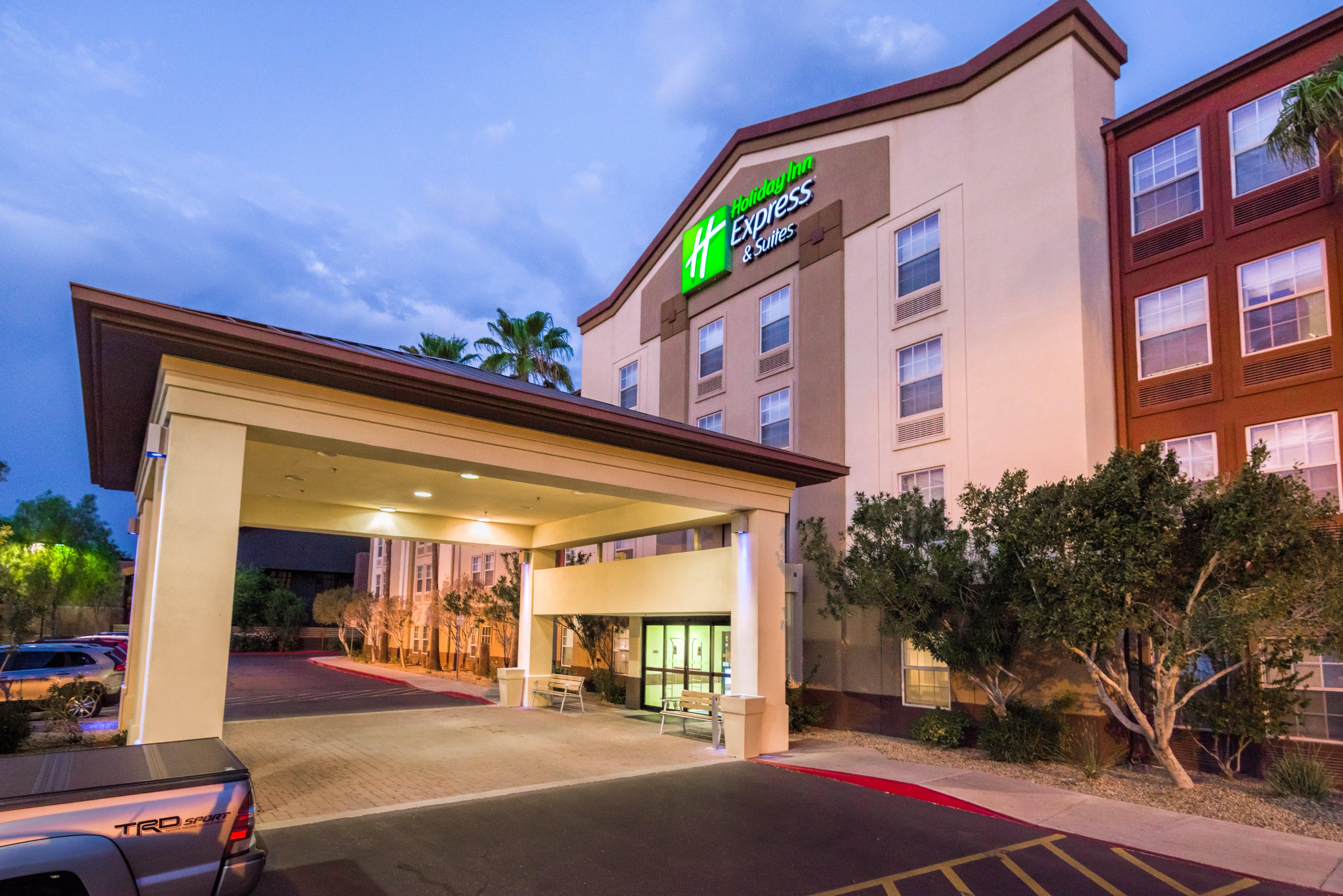 Holiday Inn Express Phoenix-Airport/University Drive By Ihg Екстериор снимка